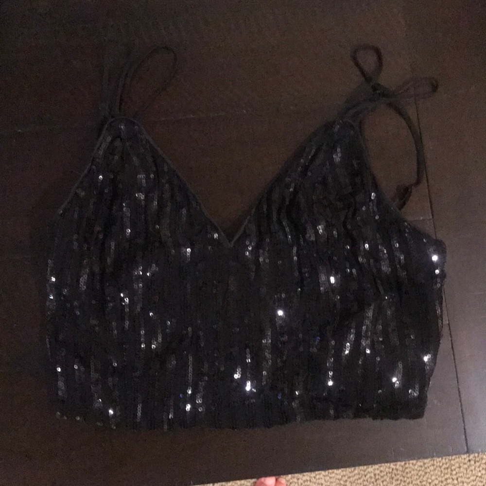 Guess black crop top